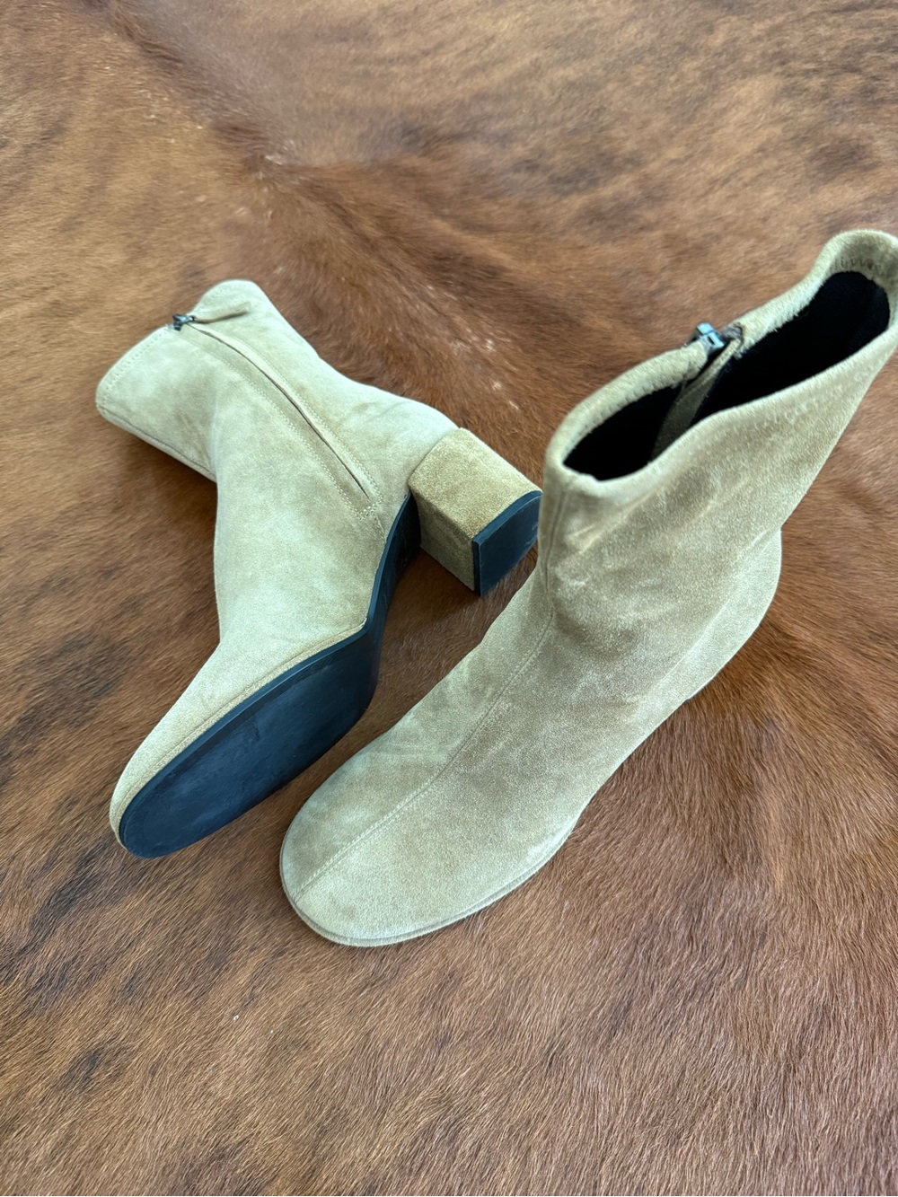 Massimo Dutti Suede Ankle Boots in Light Tan